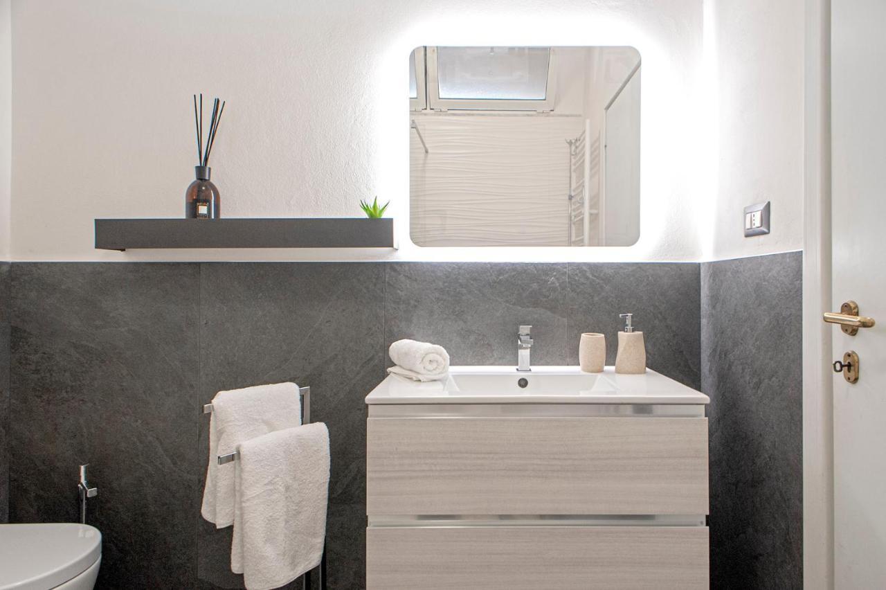 Free Parking Appartamento 5 Stelle Elegante Con Suite Livourne Extérieur photo